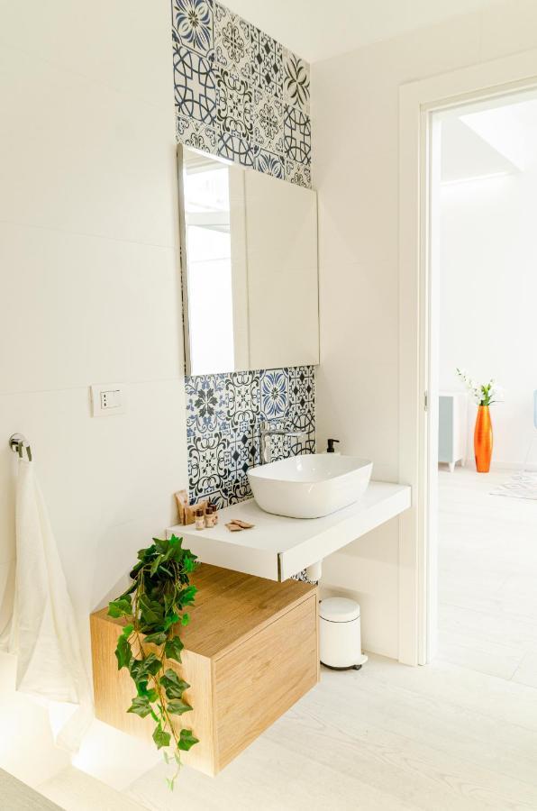 Spa & Relax Aesthetic Apartment 50M Dal Mare Monopoli Exterior foto