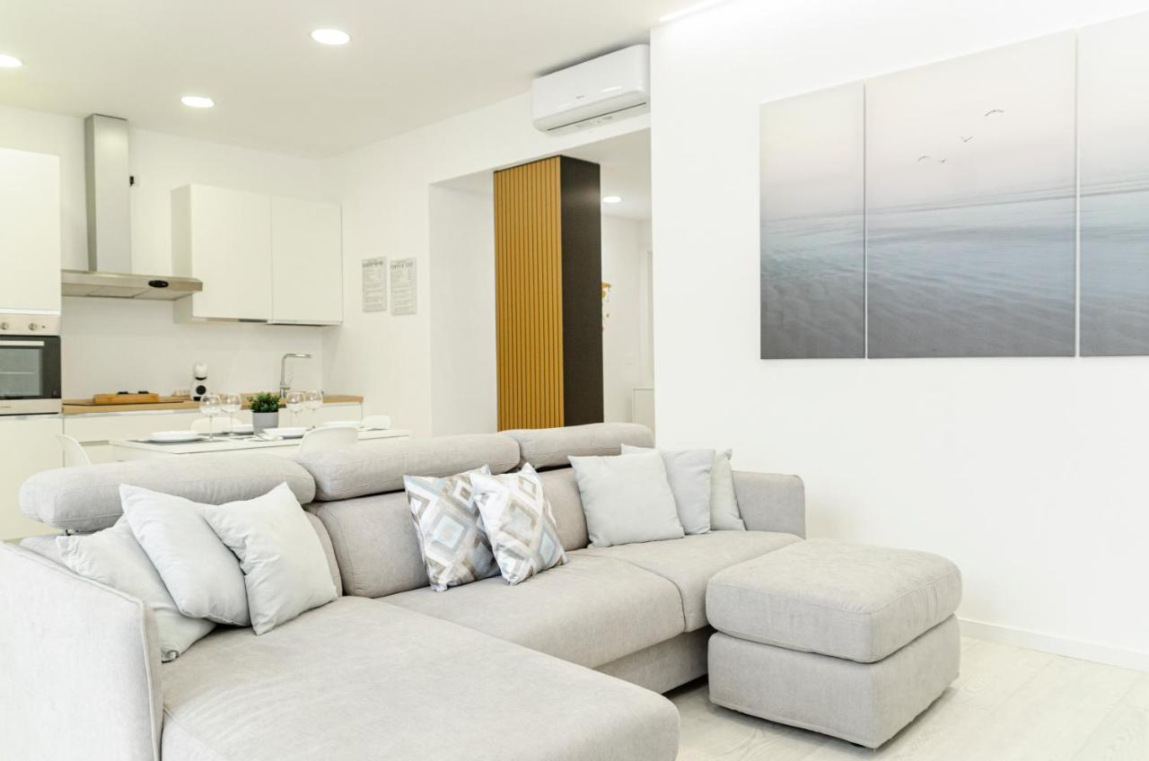 Spa & Relax Aesthetic Apartment 50M Dal Mare Monopoli Exterior foto